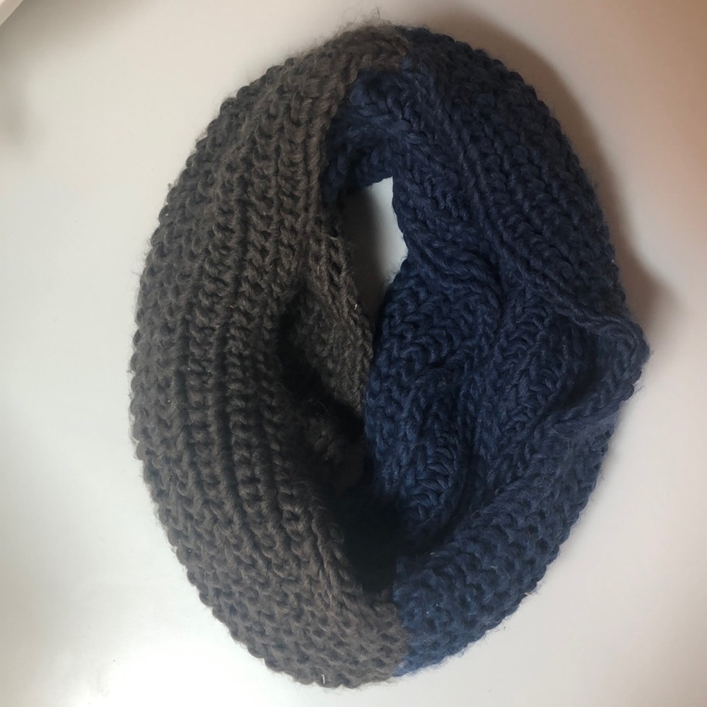 Grey & Blue knit circle scarf